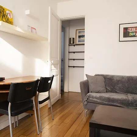 Bright 35 M Near Arc De Triomphe Apartment